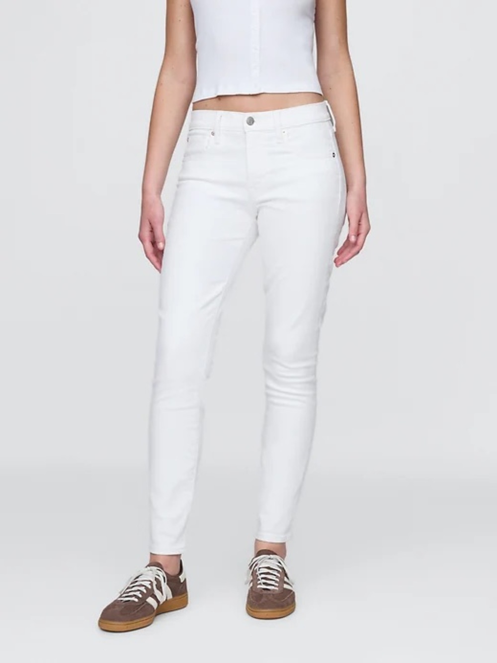 GAP True Skinny Mid Rise White Jeans Size 31 / 12R
